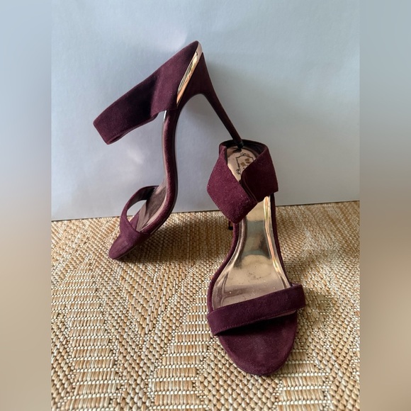 Ted Baker London Burgundy Suede Strappy Sandal High Heels,Gold Accent,Size US 8 - Picture 1 of 8